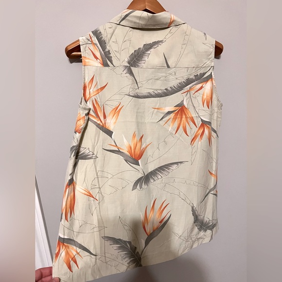 Vintage Tommy Bahama 100% silk blouse - Picture 7 of 8